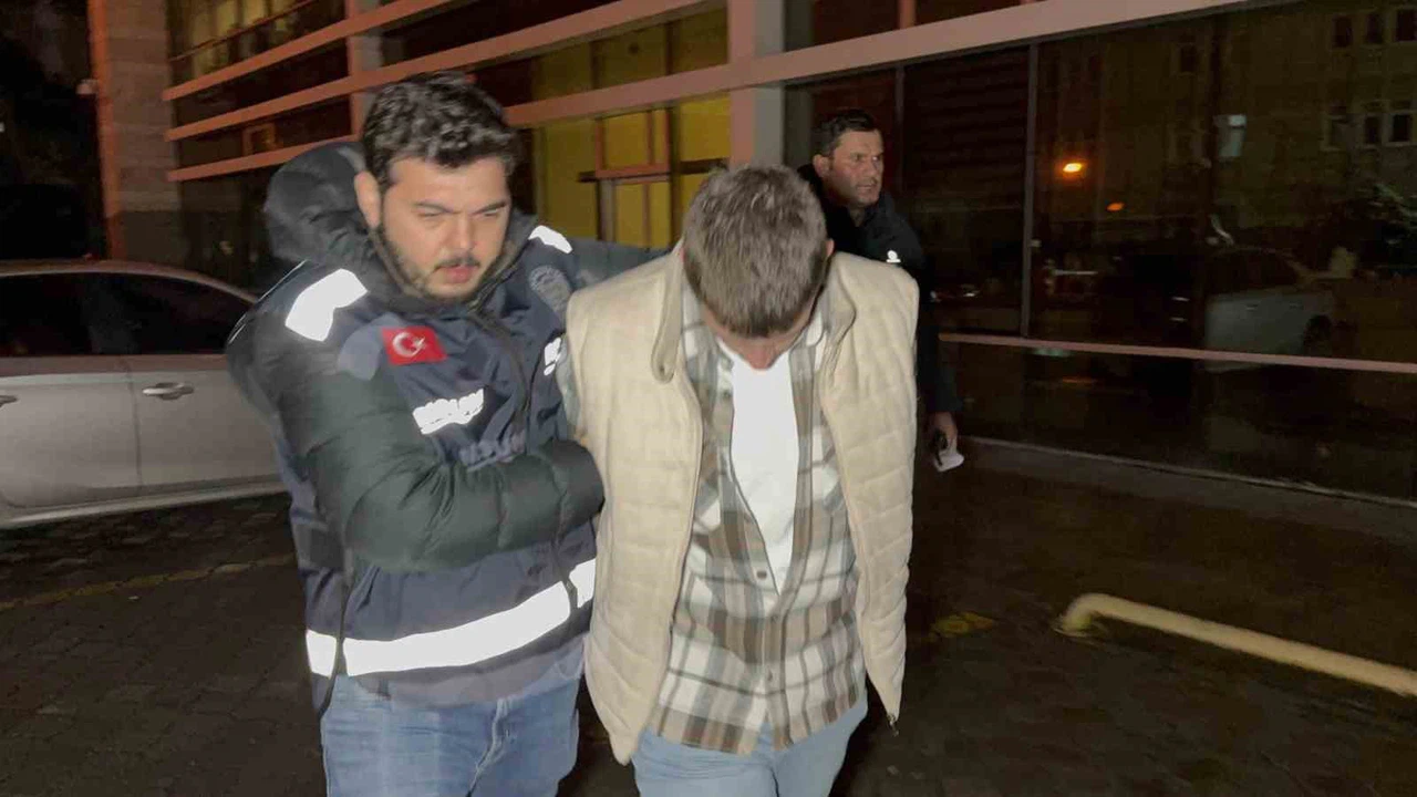 Çaldığı motosikleti tarlaya attı yakalanacağını tahmin etmedi!