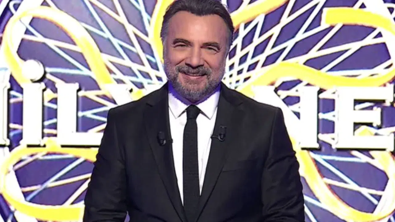 Gemiler geri gideceğini nasıl ve kaç düdük çalarak haber verir? İşte cevabı...