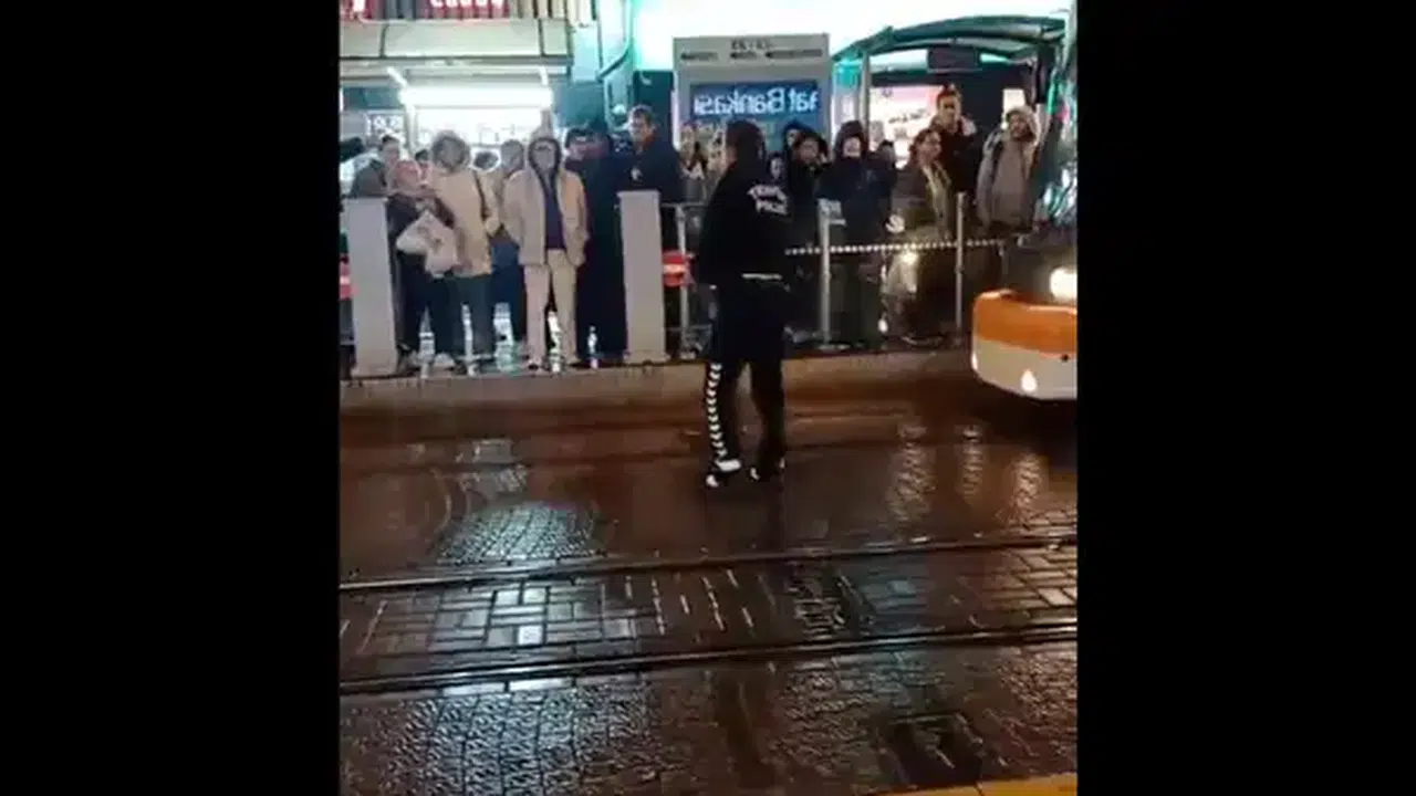 Eskişehir’de 'Terörsüz Türkiye' eleştirisi yapan polis açığa alındı! Soruşturma başladı