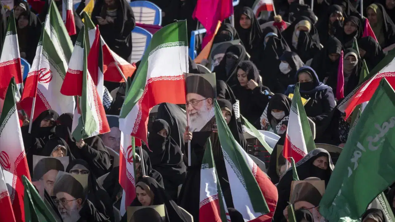 İran’da yaşanan protestoların sebebi ne?