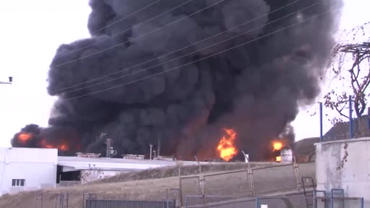 Kırıkkale’de kimya fabrikasında yangın... OSB’de dumanlar gökyüzünü kapladı!