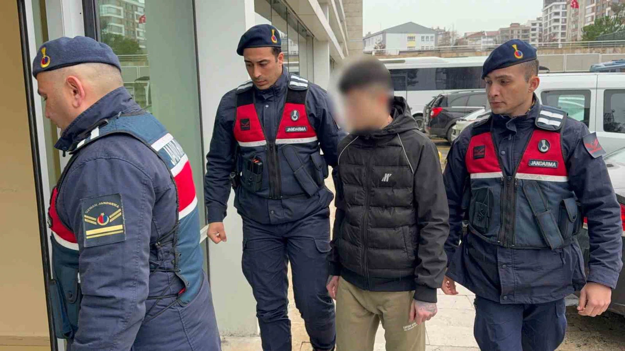 Samsun’da 17 yaşındaki çocuktan uyuşturucu ticareti: Binlerce hapla yakalandı!