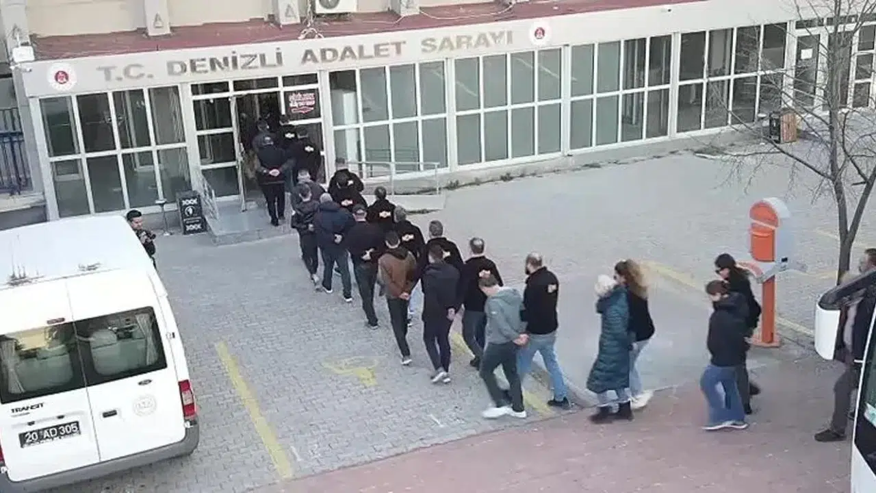 Denizli'de sahte eskort ilanı çetesi çökertildi!