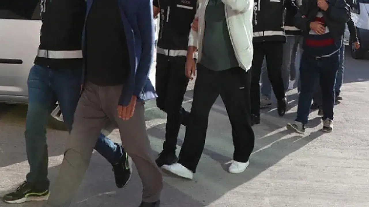 İstanbul’da eş zamanlı operasyon: 17 şüpheli yakalandı