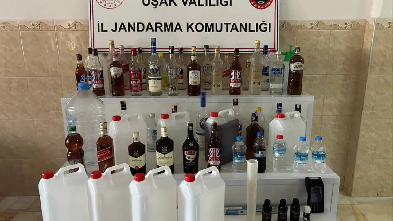 Evini sahte içki imalathanesine çevirdi...Uşak’ta …