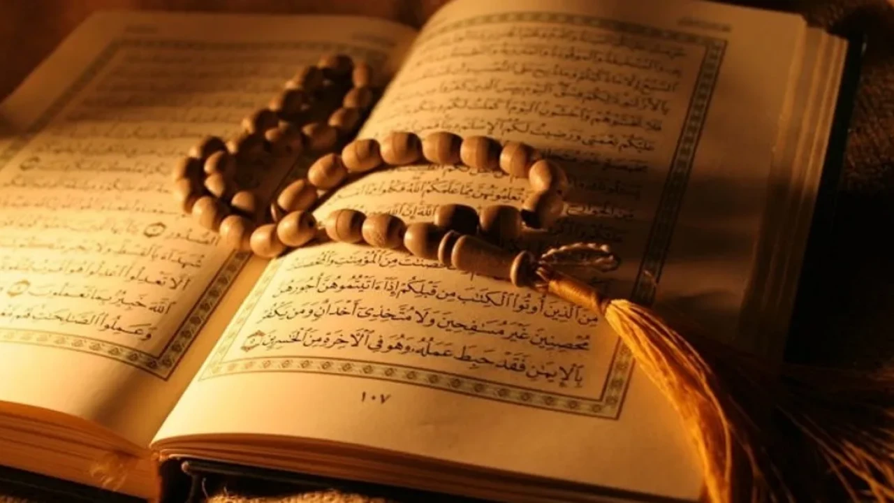 İsra Suresi 80. ayet okunuşu, anlamı, niçin okunur? Faziletleri