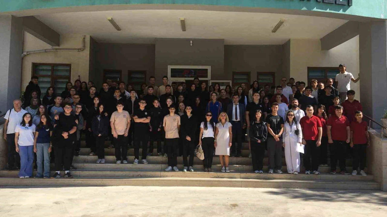 Muğla’da liselilere özgüven aşılayan drama atölyesi: Genç AR-GE projesiyle hayata geçti