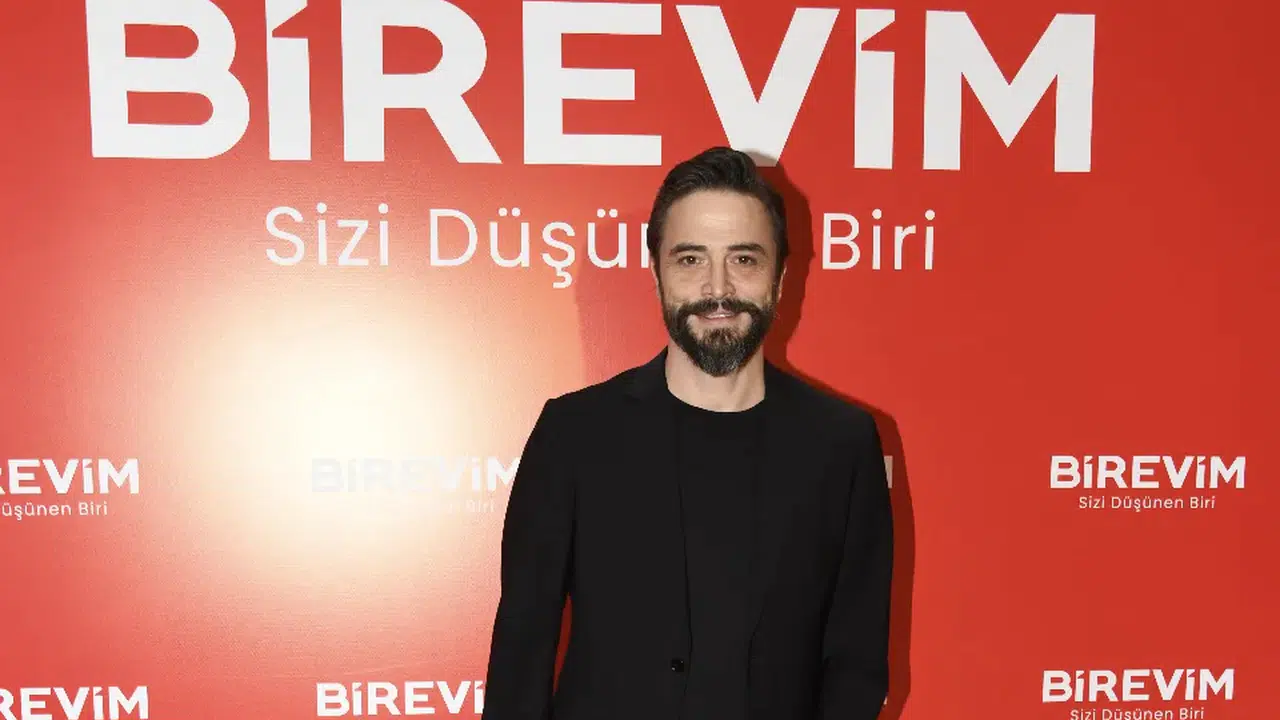 Ahmet Kural baba olmanın sırlarını paylaştı: 'Artık Profesyonelim'