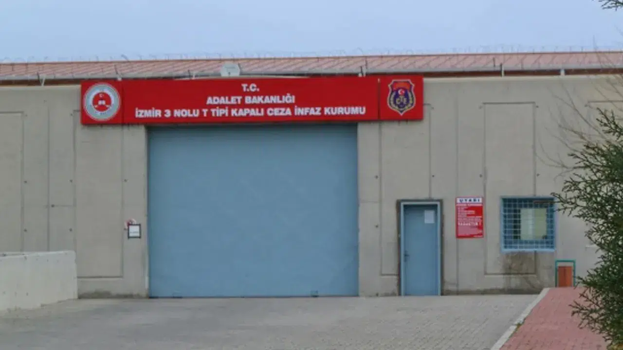 Görev başındaki memurlara saldırı: İzmir’de cezaevi krizi!
