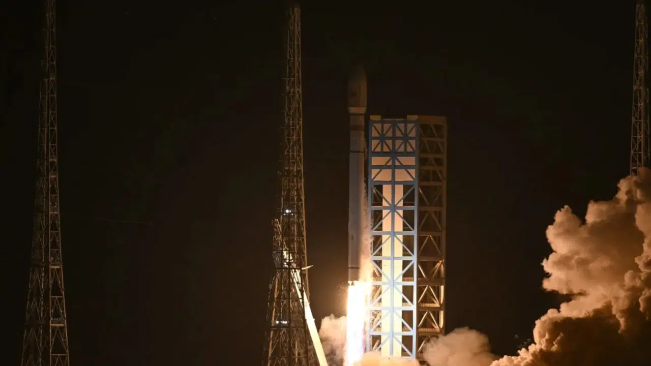 Çin, Starlink’e rakip oluyor: 13 bin uydu yörüngeye yerleşiyor