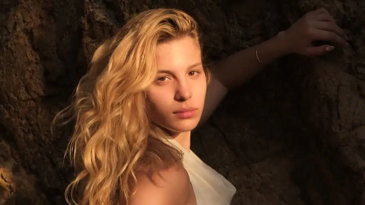 Alya Dormen kimdir, kimin kızı, aslen nereli, kaç yaşında? Haldun Dormen’in ardından merak edilen torunu