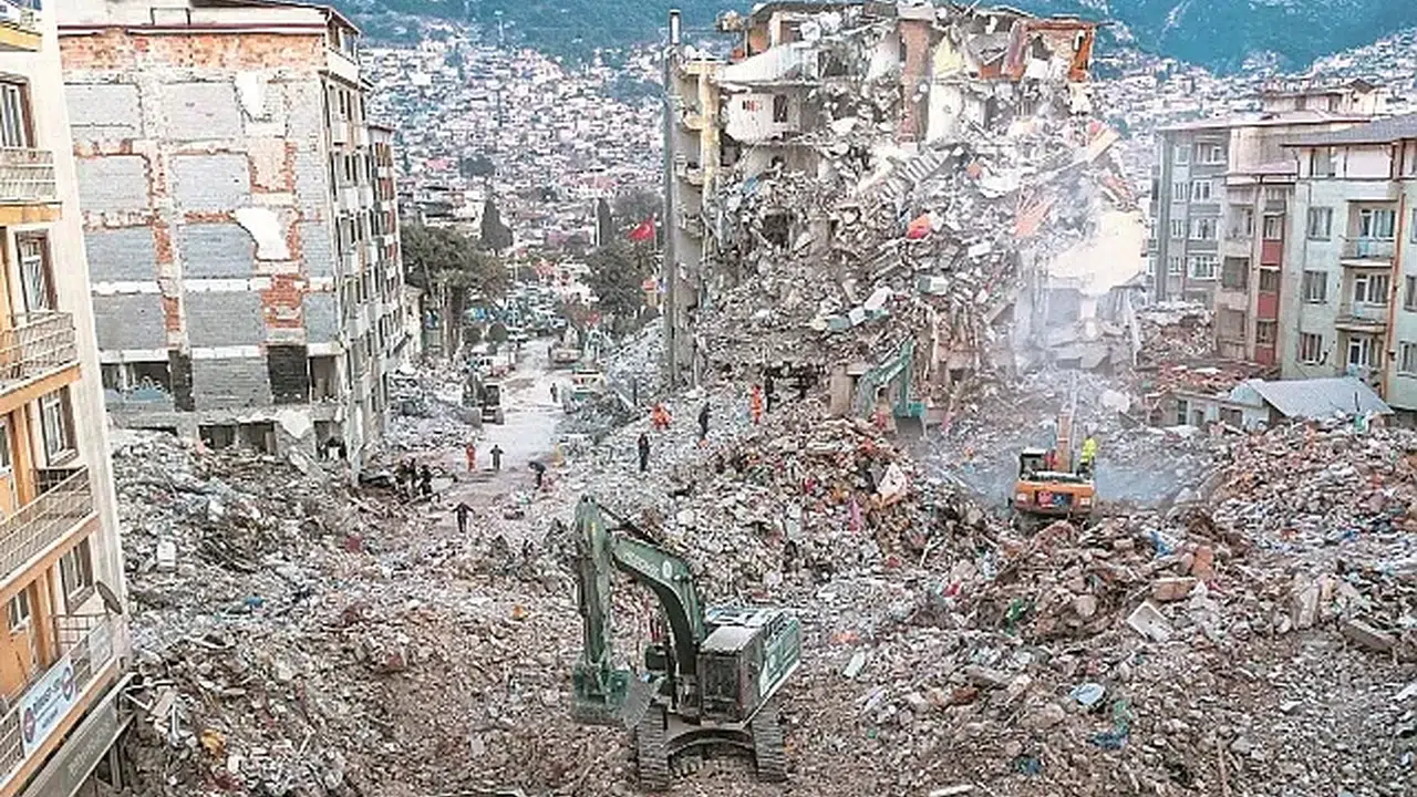 Hatay’da acının ortasında umut: 'Torunlarıma ölene kadar bakacağım'