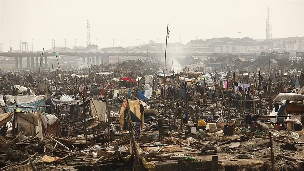 Kazıklar üzerindeki hayatlar yıkıldı: Makoko’da sessiz felaket!