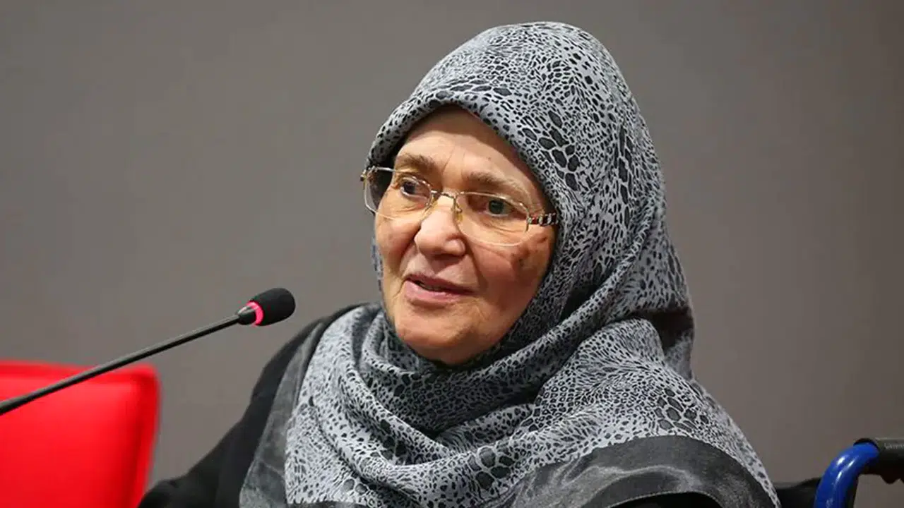 Şule Yüksel Şenler biyografisi: Aslen nereli, çocuğu var mı, evlendi mi? Bir neslin annesinin hayatı