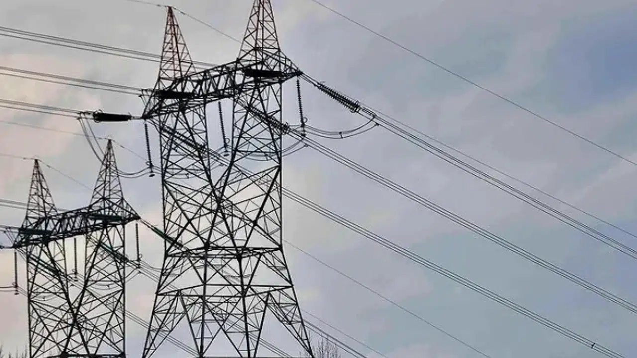 İstanbul'da 'Bakım' Mesaisi: 28 Ocak BEDAŞ kesinti listesi! Bağcılar, Avcılar ve Esenyurt elektrikler ne zaman gelecek?