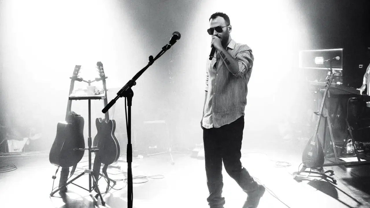 Kaan Boşnak sevilen şarkılarını akustik yorumladı