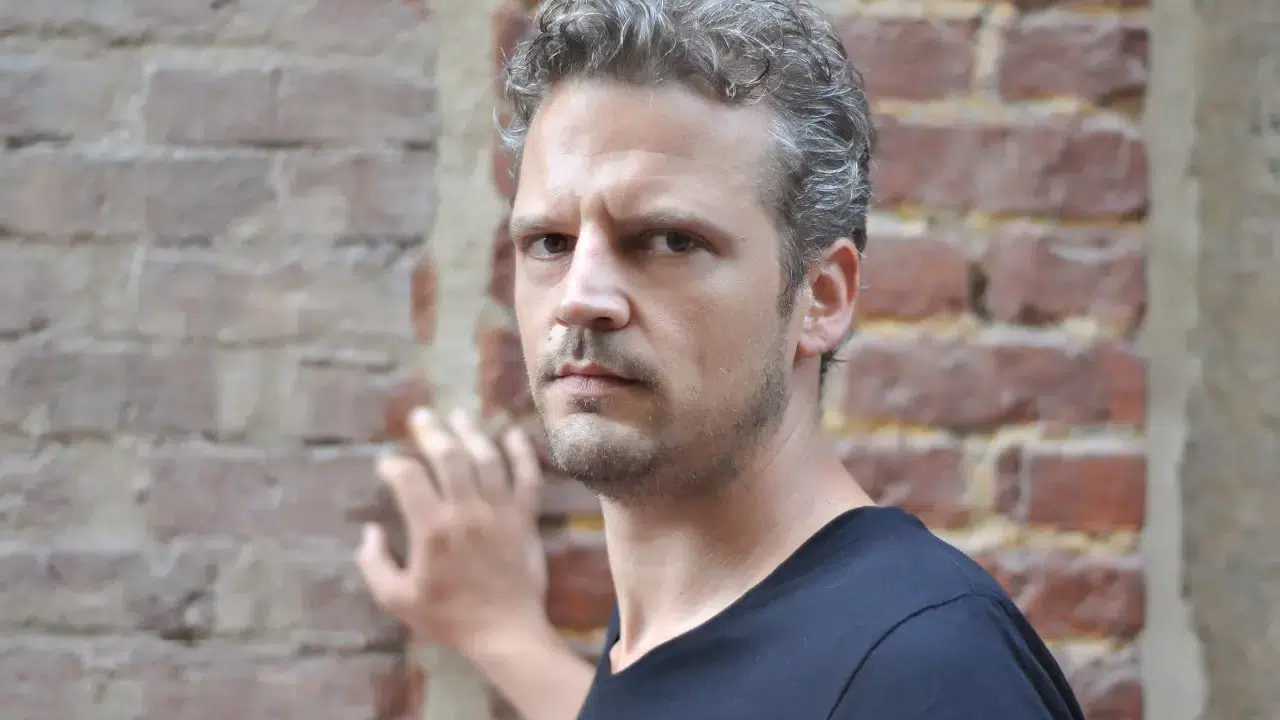 Yönetmen Seren Yüce kimdir, aslen nereli, ne mezunu, kaç yaşında? Kariyeri ve ödülleri