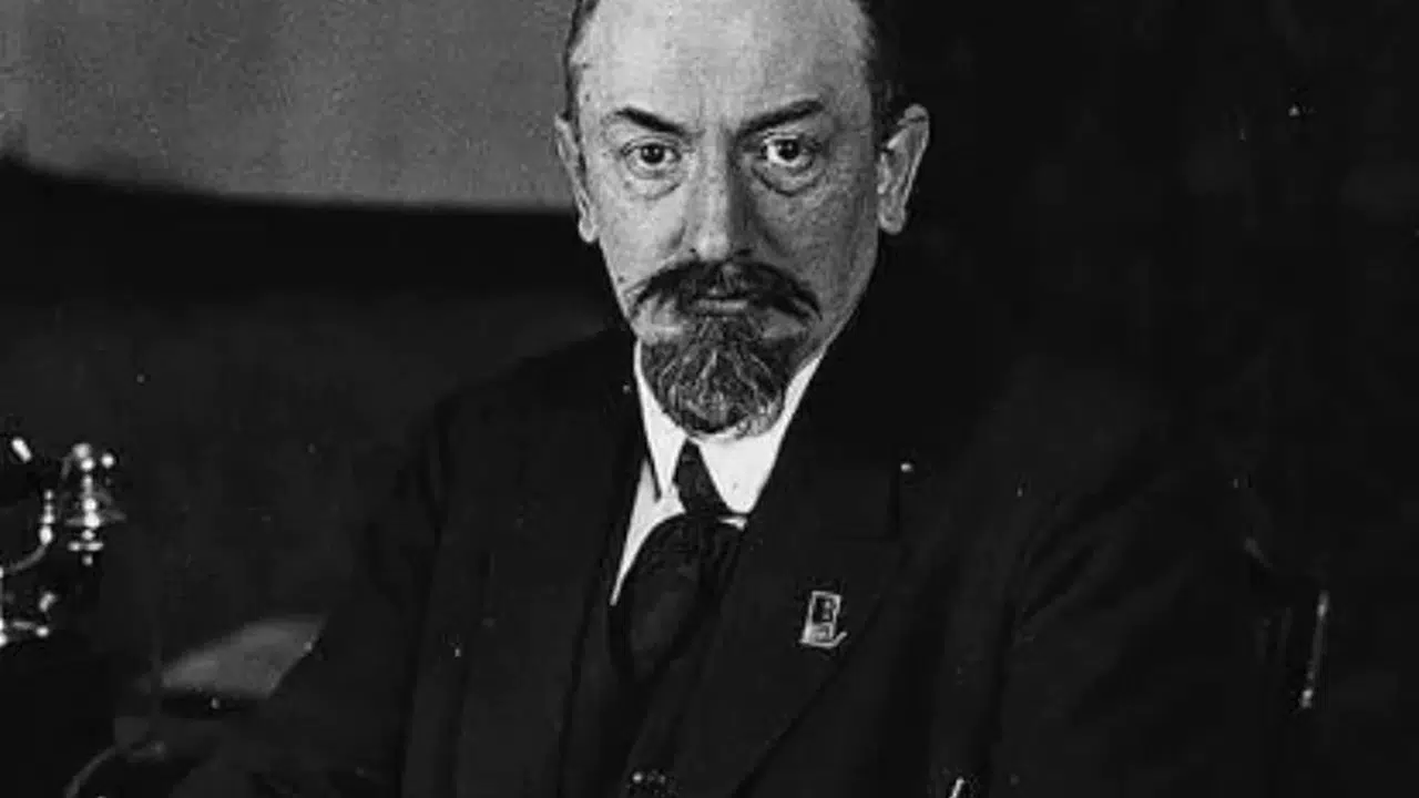 Nazir Torekulov kimdir? SSCB’nin Suudi Arabistan elçisi ve Sovyet diplomasisindeki rolü