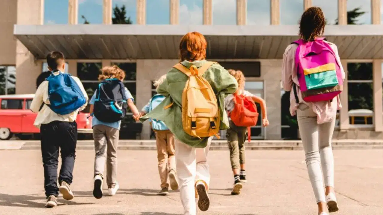 2 Şubat Pazartesi okul var mı, okullar bu hafta açılıyor mu, 15 tatil bitti mi? Öğrencilere kötü haber