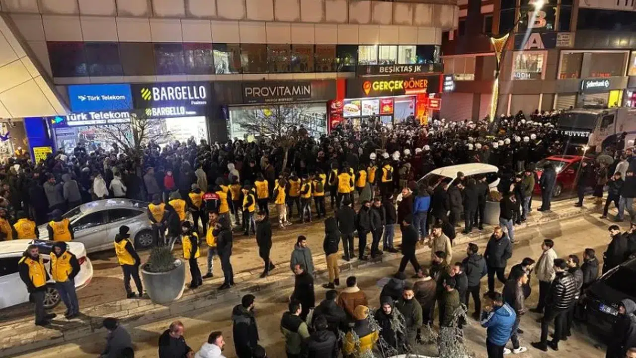 Venezuela'da aralarında siyasi tutukluların da bulunduğu 116 kişi serbest bırakıldı