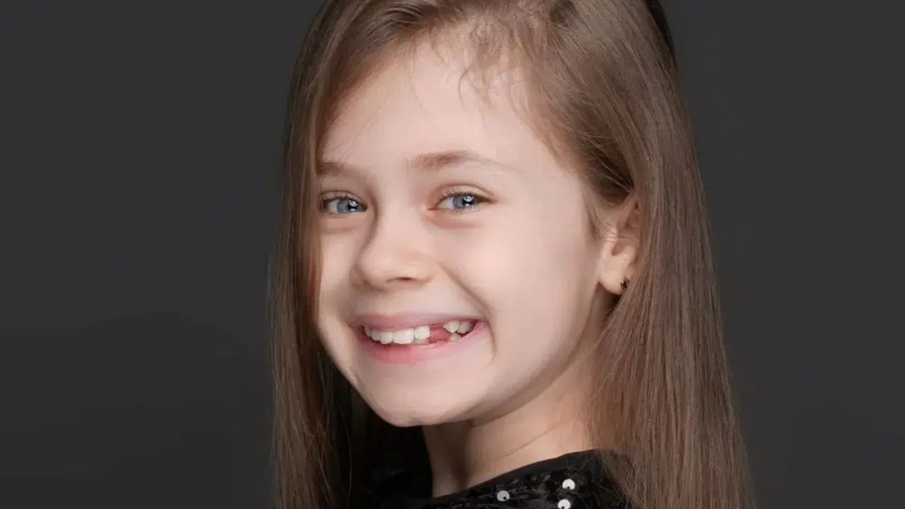 10 yaşındaki oyuncu Damla Çolak’ın biyografisi, ailesi, kariyeri ve rol aldığı yapımlar