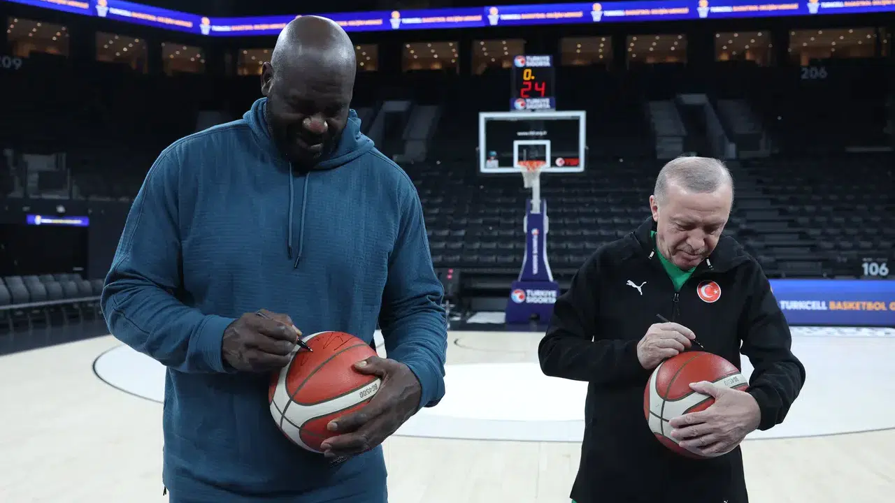 Erdoğan ve NBA efsanesi Shaq buluştu: Sahada sürpriz detay!