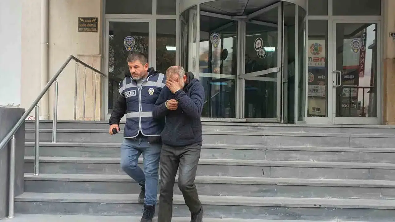 Firardan sonra ilk işi hırsızlık oldu: Tepebaşı’nda çalıntı motosikletle yakalandı!