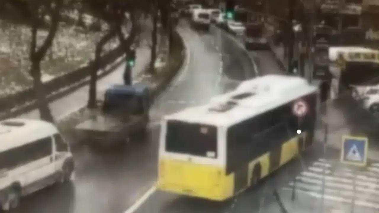 Esenler’de İETT otobüsü otoparka daldı… Ölümden kaçış anı kamerada!
