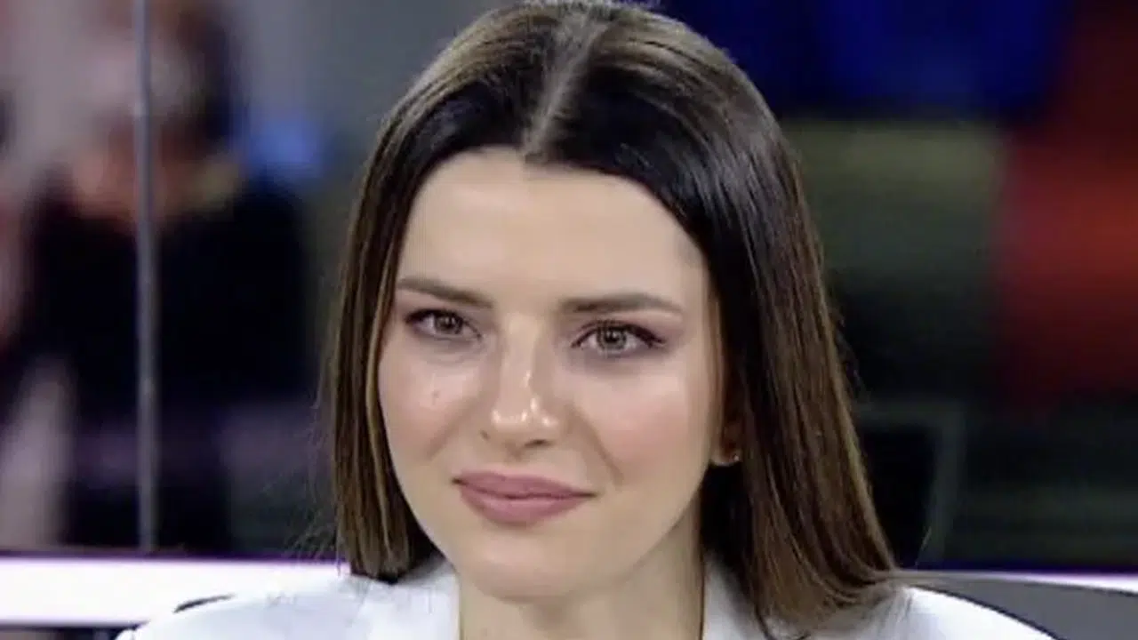 Sena Alkan Aktürk biyografisi ve hayatı: Eşi kim, kaç yaşında, aslen nereli, hangi dilleri biliyor? Diplomasinin sahadaki yüzü