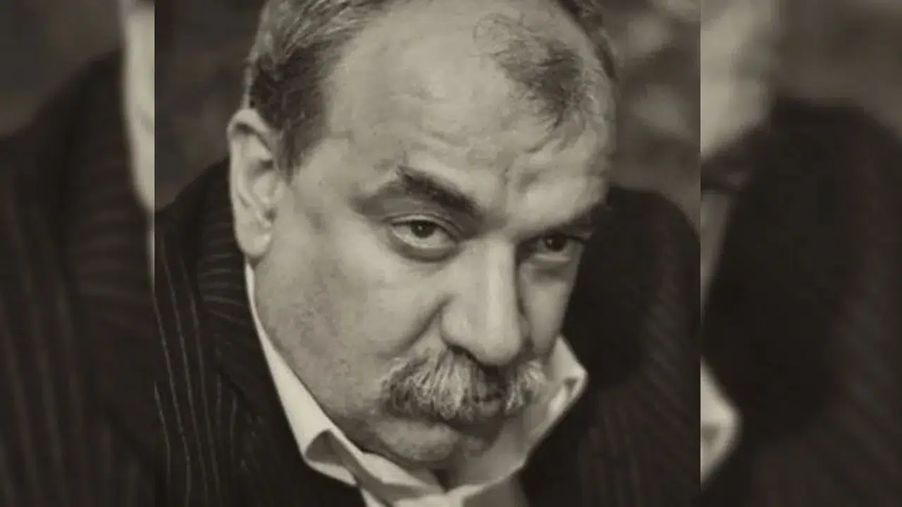 Koray Ergun biyografisi: Kaç yaşında, neden öldü, aslen nereli, film ve tv dizileri? Sahne performansı ve hayatı