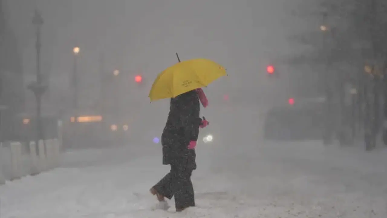 ABD’yi kar vurdu… Milyonlar elektriksiz, binlerce uçuş iptal edildi!