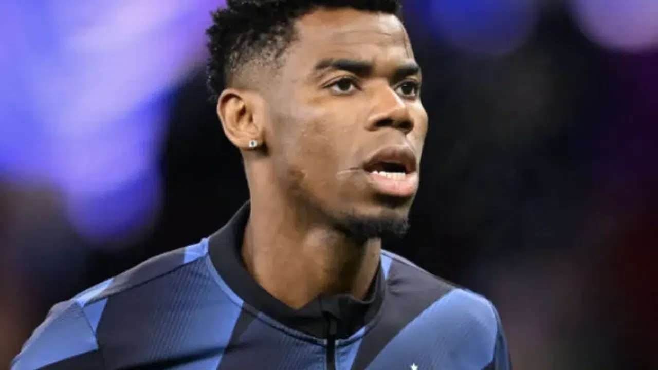 Raphael Onyedika kimdir, kaç yaşında, mevkisi ne, piyasa değeri, hangi takımda? Orta sahada aranan profil