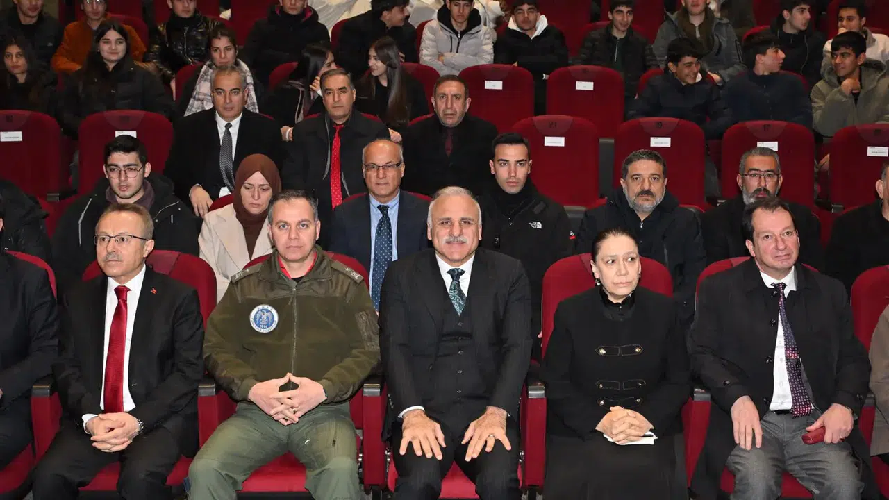 Diyarbakır’da yürekleri dağlayan saldırı yıl dönümünde dualarla anıldı