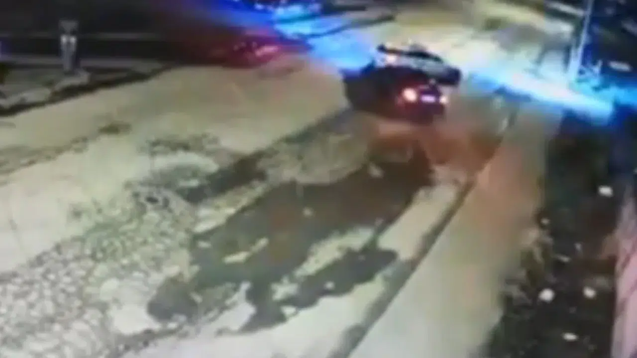 Polisten kaçtı, kazaya karıştı: Dur ihtarına uymayan alkollü sürücü yakayı ele verdi!