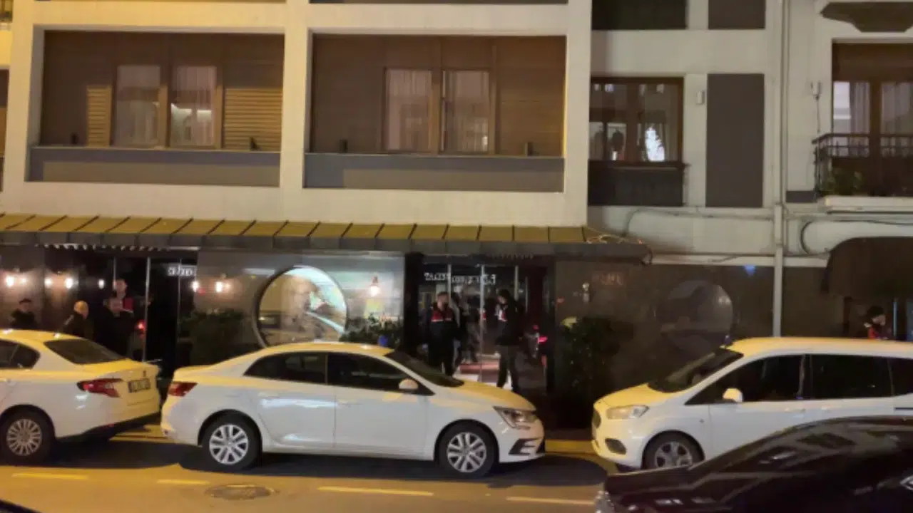 Ünlülere uyuşturucu darbesi... Can Yaman gözaltında, operasyon genişliyor!