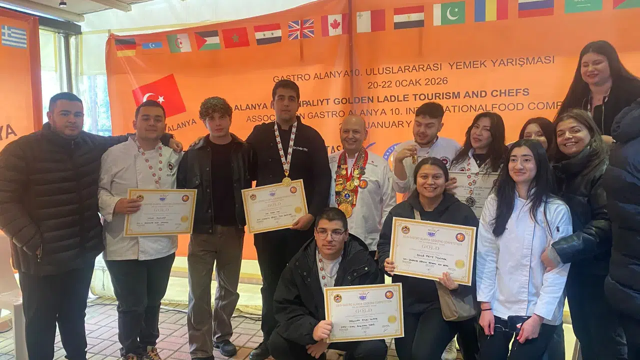 Antalya Belek Üniversitesi’nden gastronomi zaferi! 3 kupa, 17 madalya
