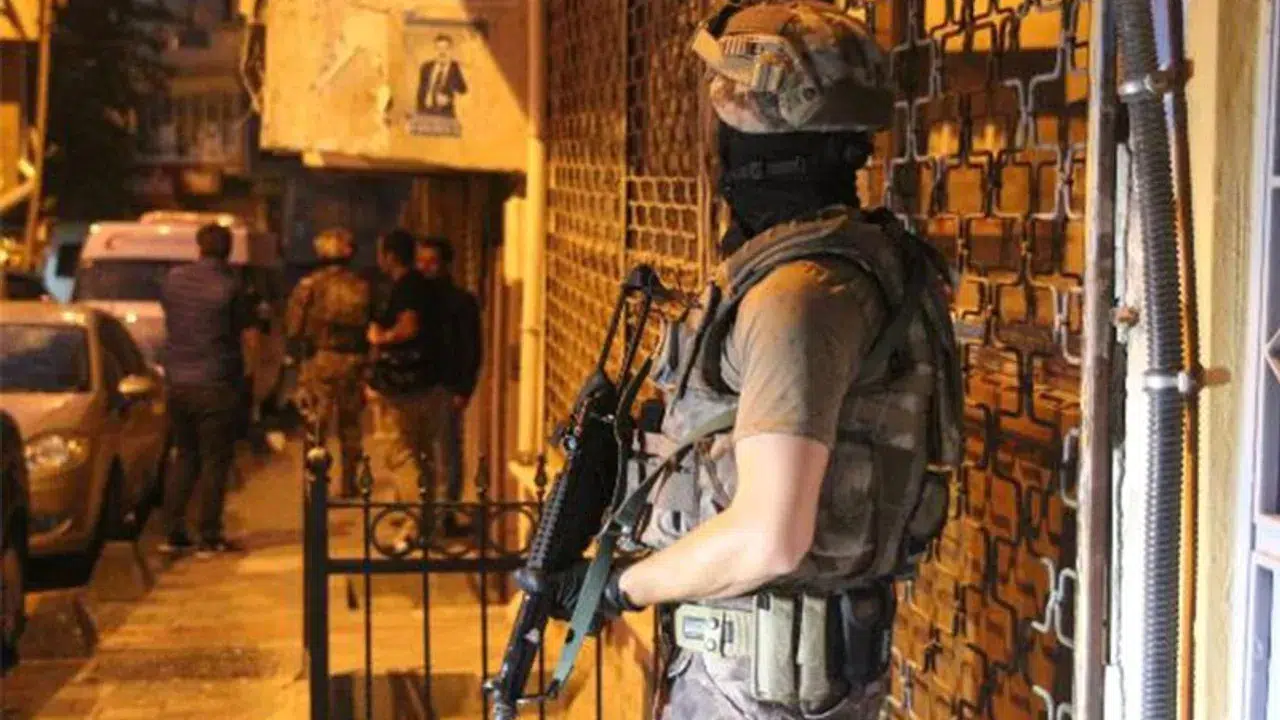 Milyarlarca lira, yüzlerce hesap: Suç örgütlerinin mali ağı Çökertildi!