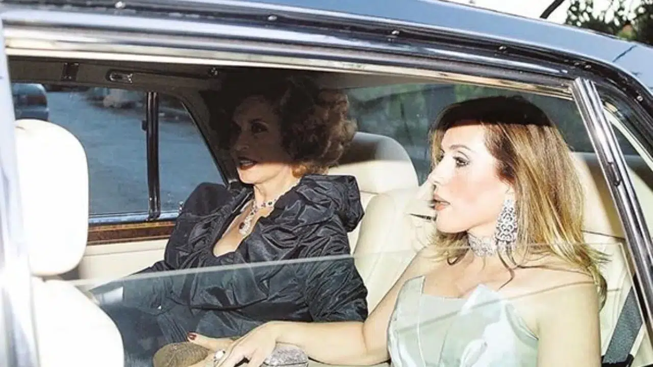 1.1 Milyarlık Boğaz Yalısı Kimin? Naciye Koçak ve Ailesinin Sırrı Ortaya Çıktı!