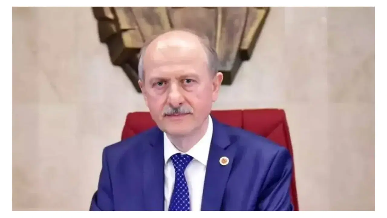 Hasan Suver kimdir, kaç yaşında, nereli, evli mi, hangi görevlerde bulundu?