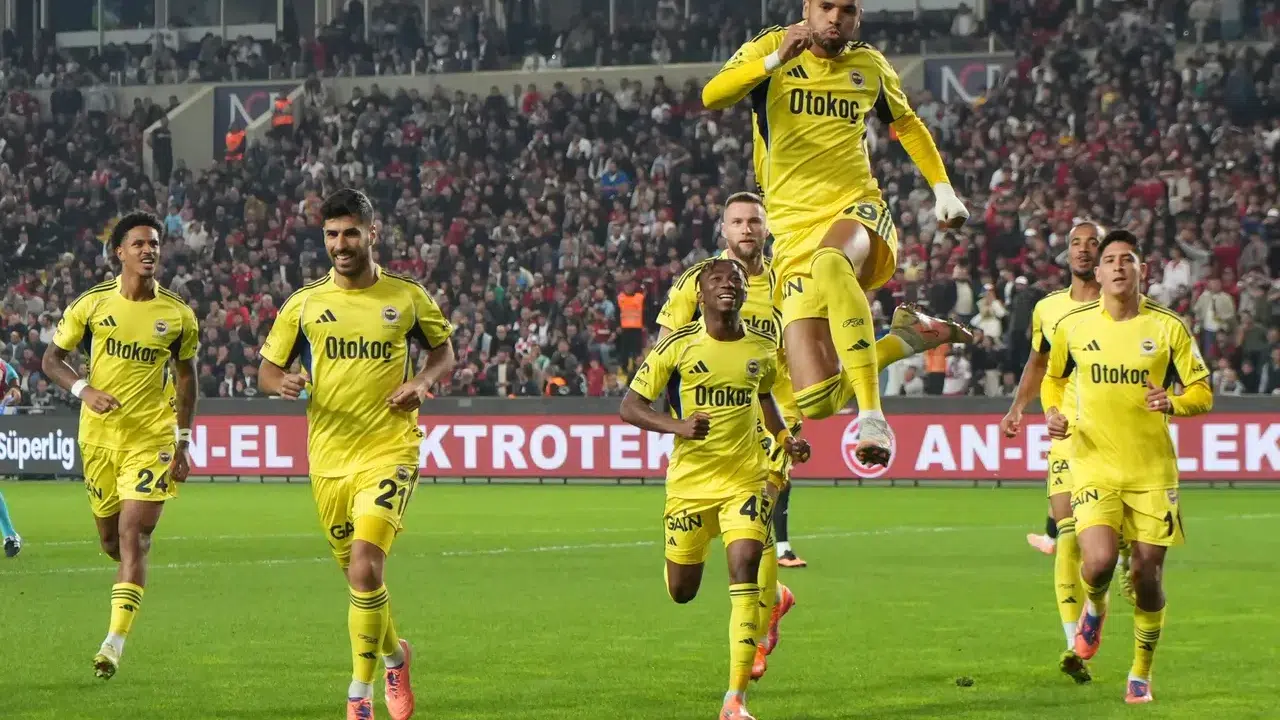 Fenerbahçe FCSB karşısında elenir mi? UEFA Avrupa Ligi puan durumu, grup sıralaması, tur senaryoları