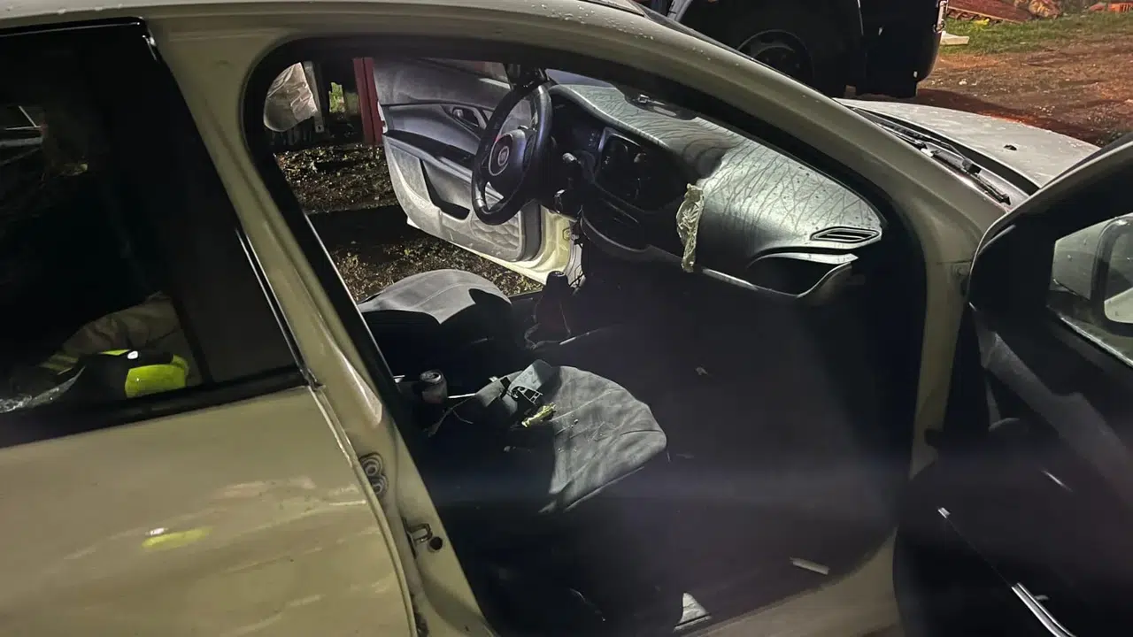 Balıkesir’de park halindeki araçta patlama! 2 kişi hastanelik oldu