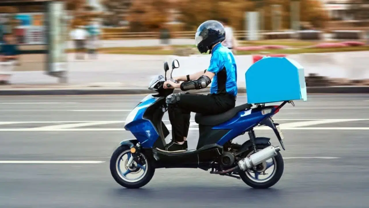 SRC belgesi için yaş sınırı 2026’da kaç oldu, 66 yaşından sonra kurye olunur mu?