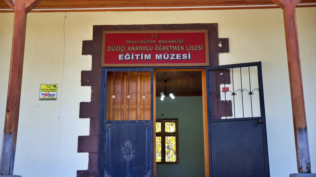 Osmaniye’nin tarihi okulu, eğitim müzesine dönüştü!