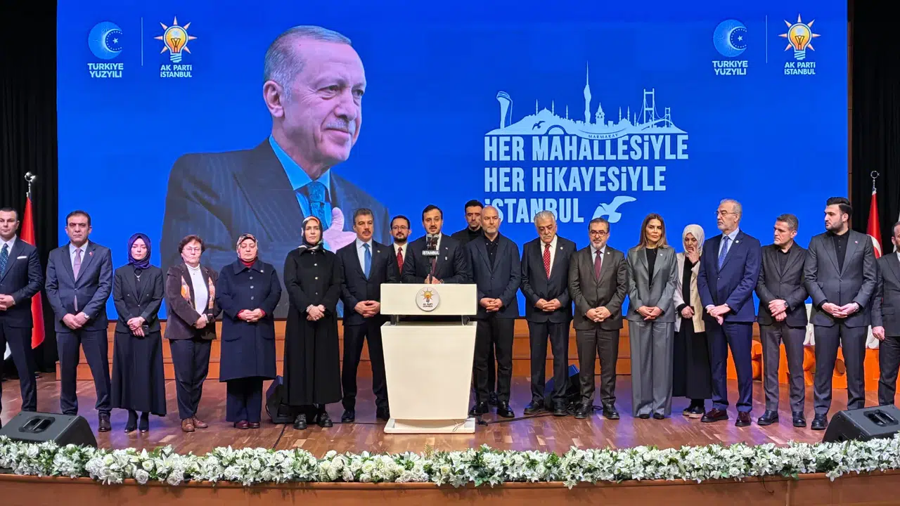 İstanbul’da 7 yıllık çöküş… AK Parti belgeleriyle CHP dönemini gözler önüne serdi!