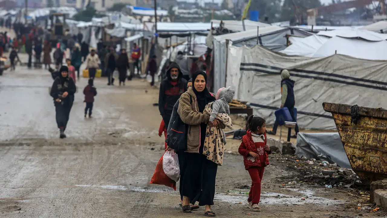 Çadırlarda yaşam mücadelesi: Gazze’de insani kriz derinleşiyor!