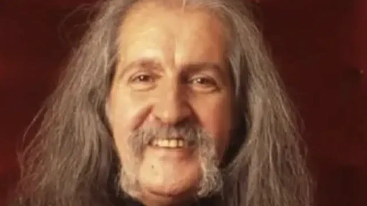 Barış Manço’nun bıyık bırakmasının sebebi ne? Küçük bir detayın efsaneye dönüşme hikayesi