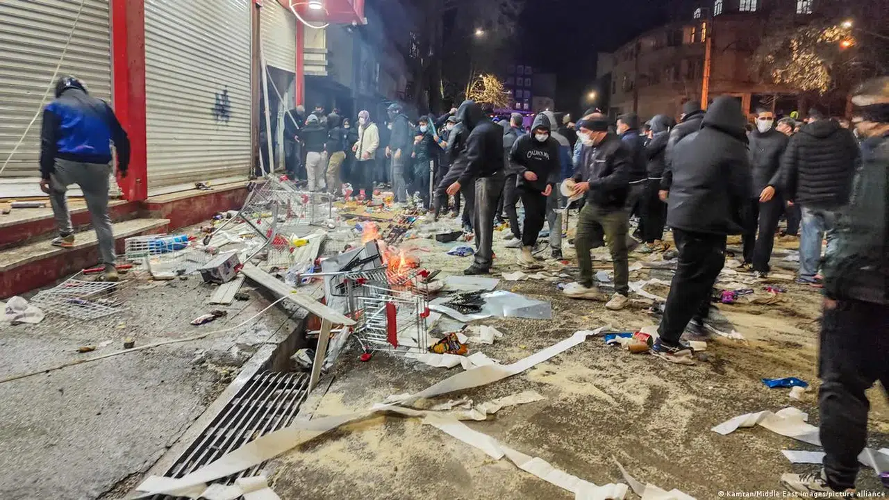 Ulusal yas gölgesinde miting: İran’da rejim destek mitingleri!