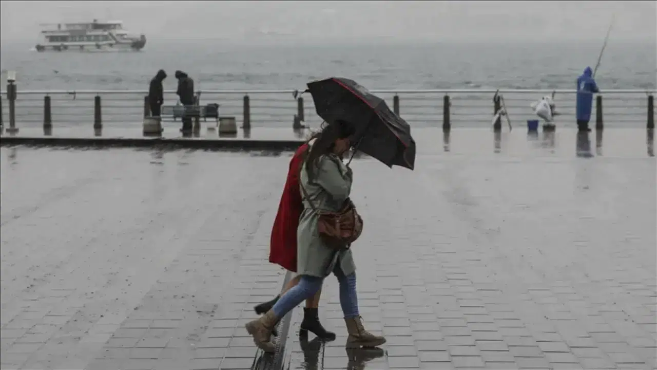 Meteoroloji saat vererek uyardı... Kuvvetli yağmur ve kar kapıda!