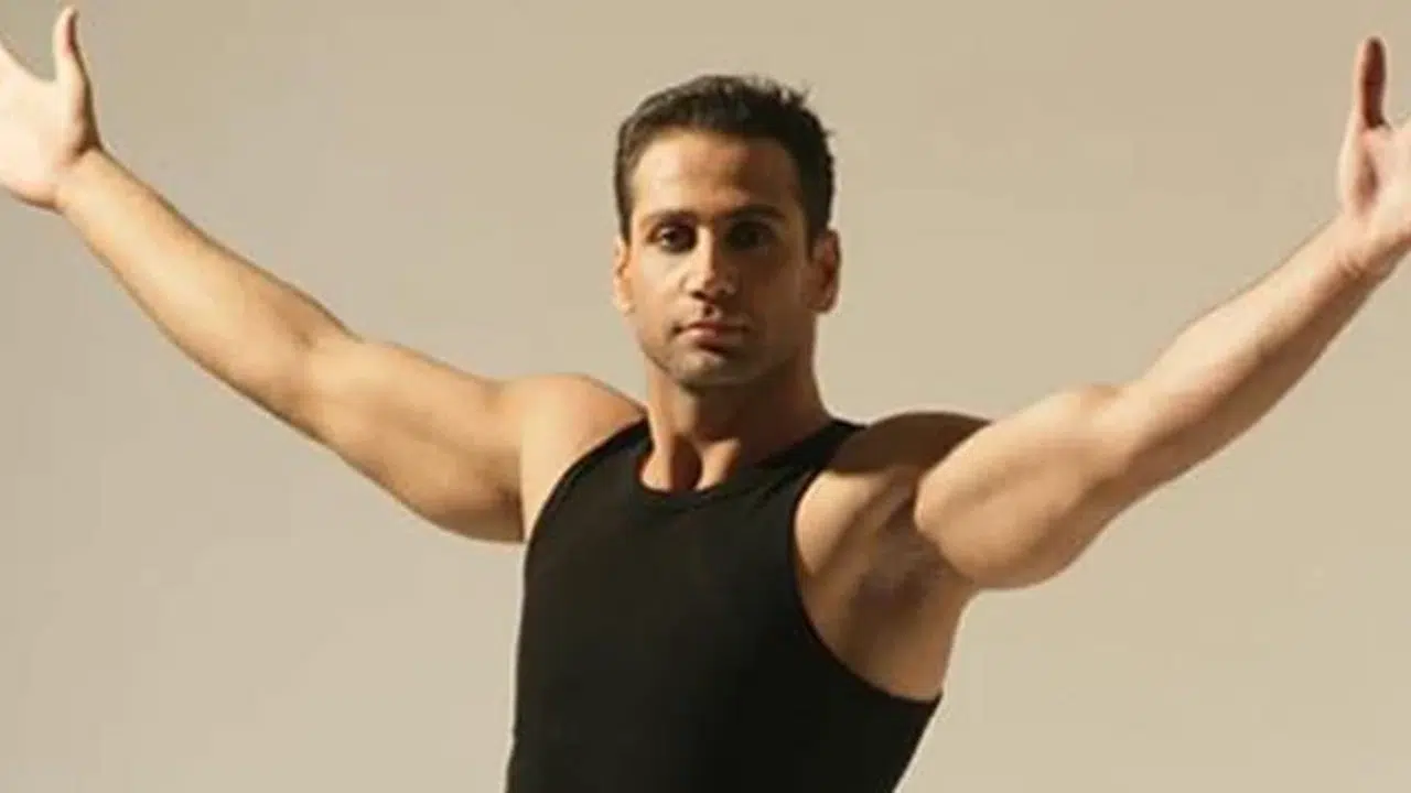 Doğuş biyografisi, gerçek adı ne, yaşı kaç? Türk pop müziğinin yıldızının yaşam öyküsü