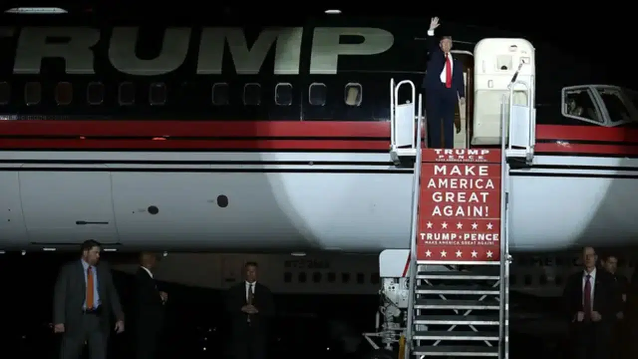 Trump’tan U dönüşü: Uçağın rotası değişti!